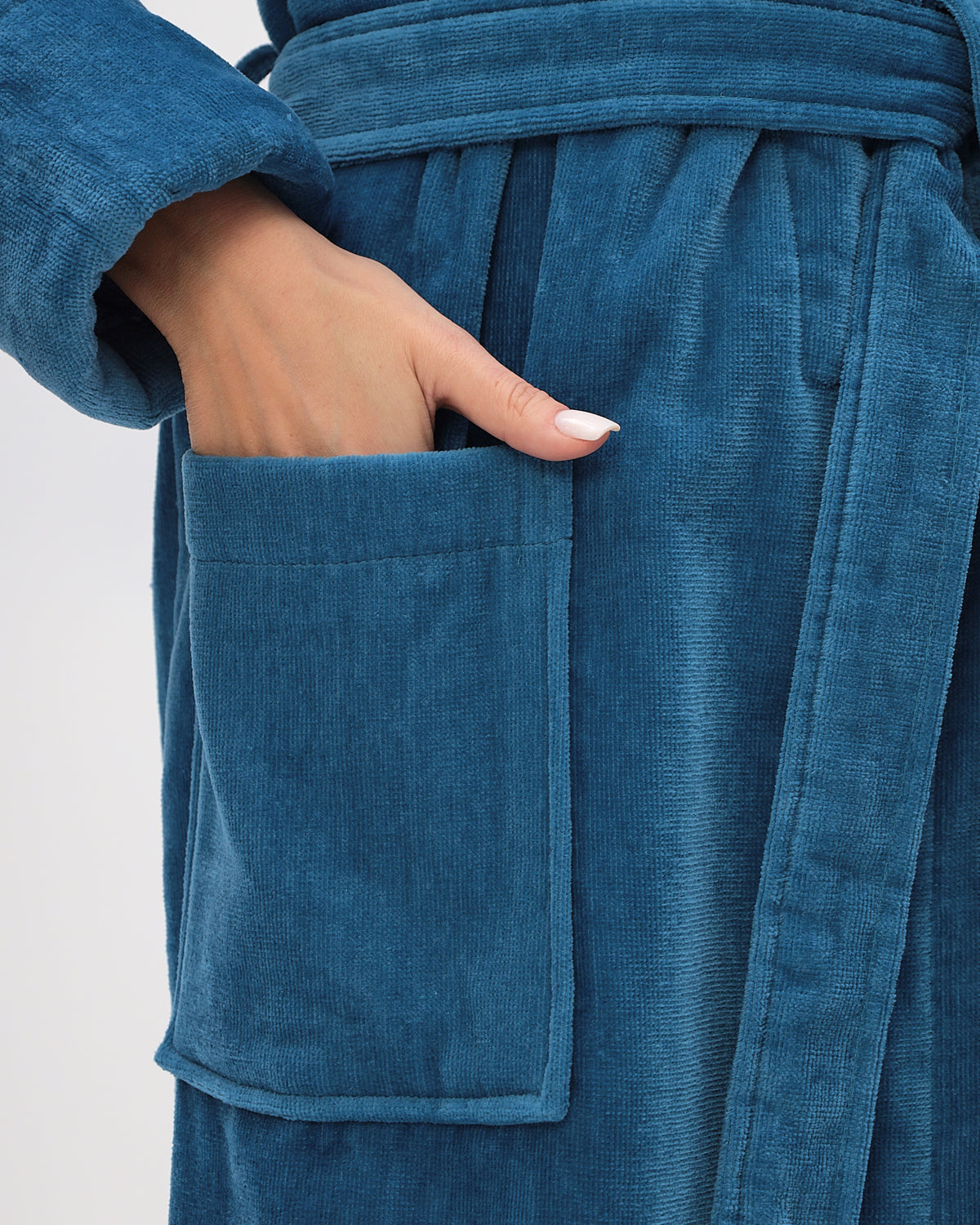 Noble shawl collar men's bathrobe made of high-quality cotton in velour 
