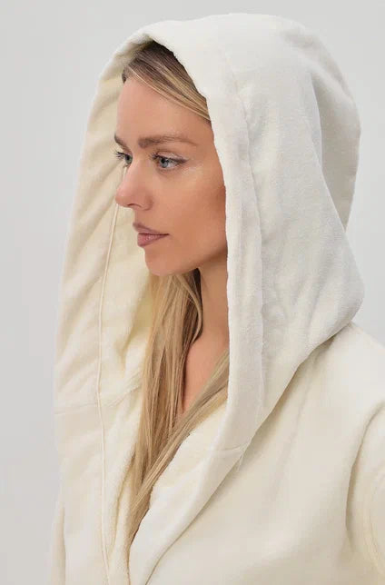 Premium Kapuzen-Bademantel aus 100% Baumwoll-Velours