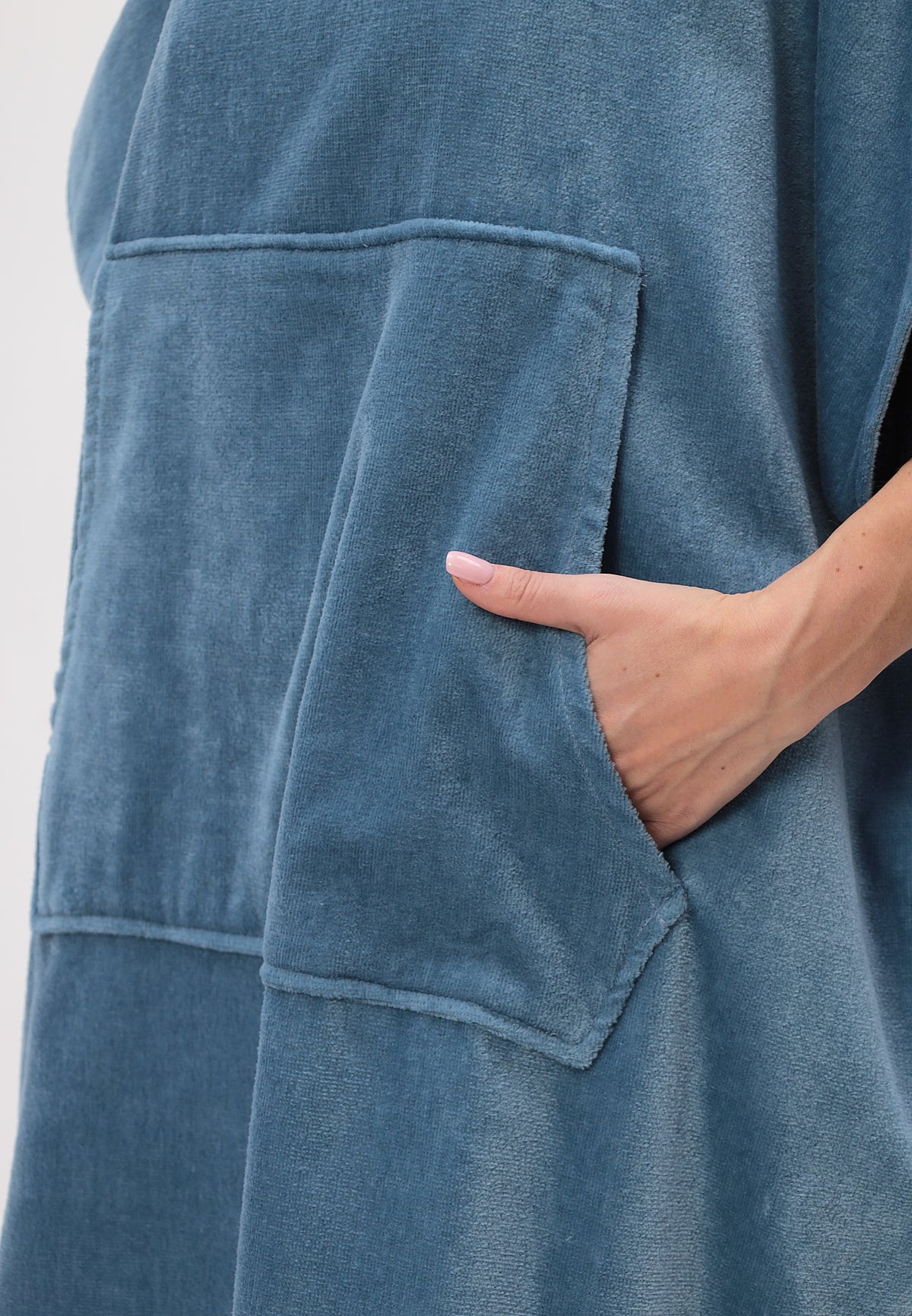 Men's poncho with hood made of 100% cotton 