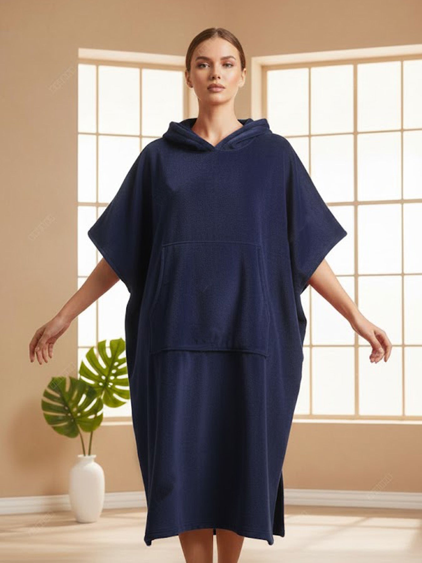 Poncho mit Kapuze aus 100% Baumwolle Frottier-Velours