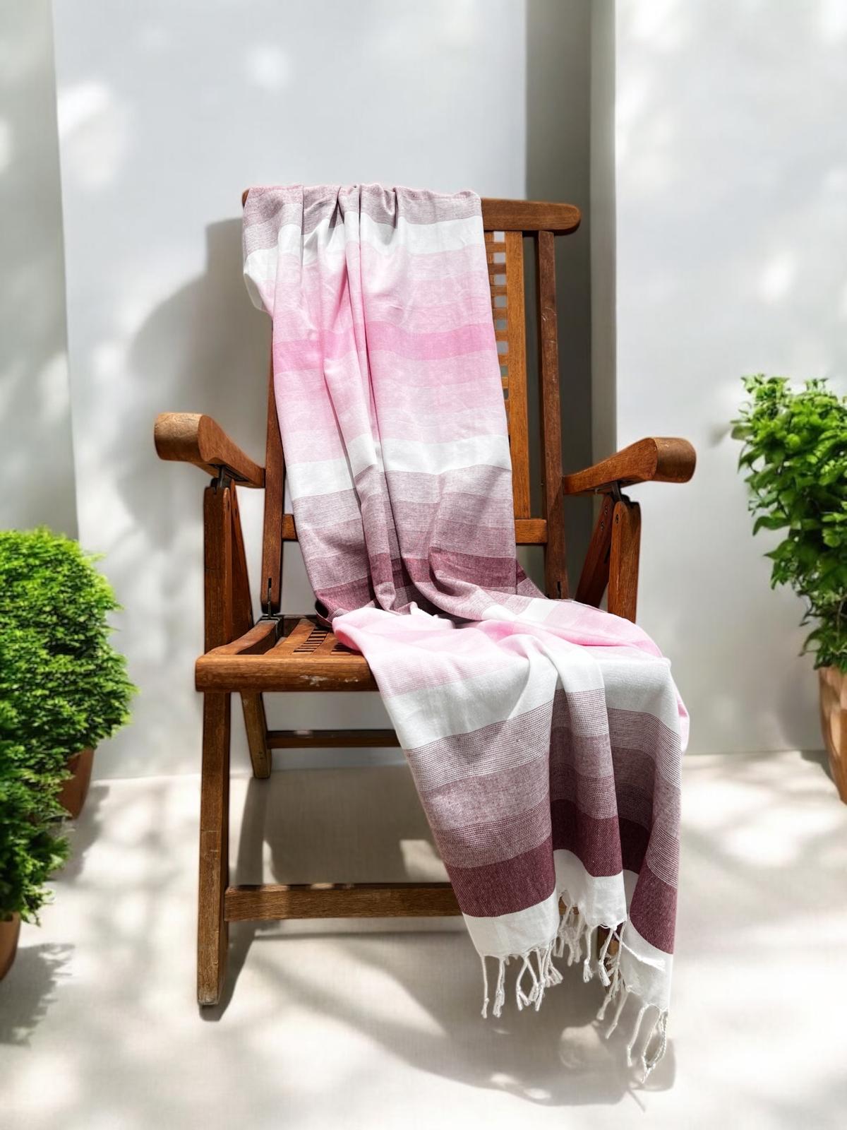 Premium Hamamtuch - Vielseitig, Nachhaltig, Saugstark & Schnelltrocknend - 100% Baumwolle - Strand, Bade, Dusch, Yoga, Spa & Reise-Tuch (90 x 170 cm) Peshtemal