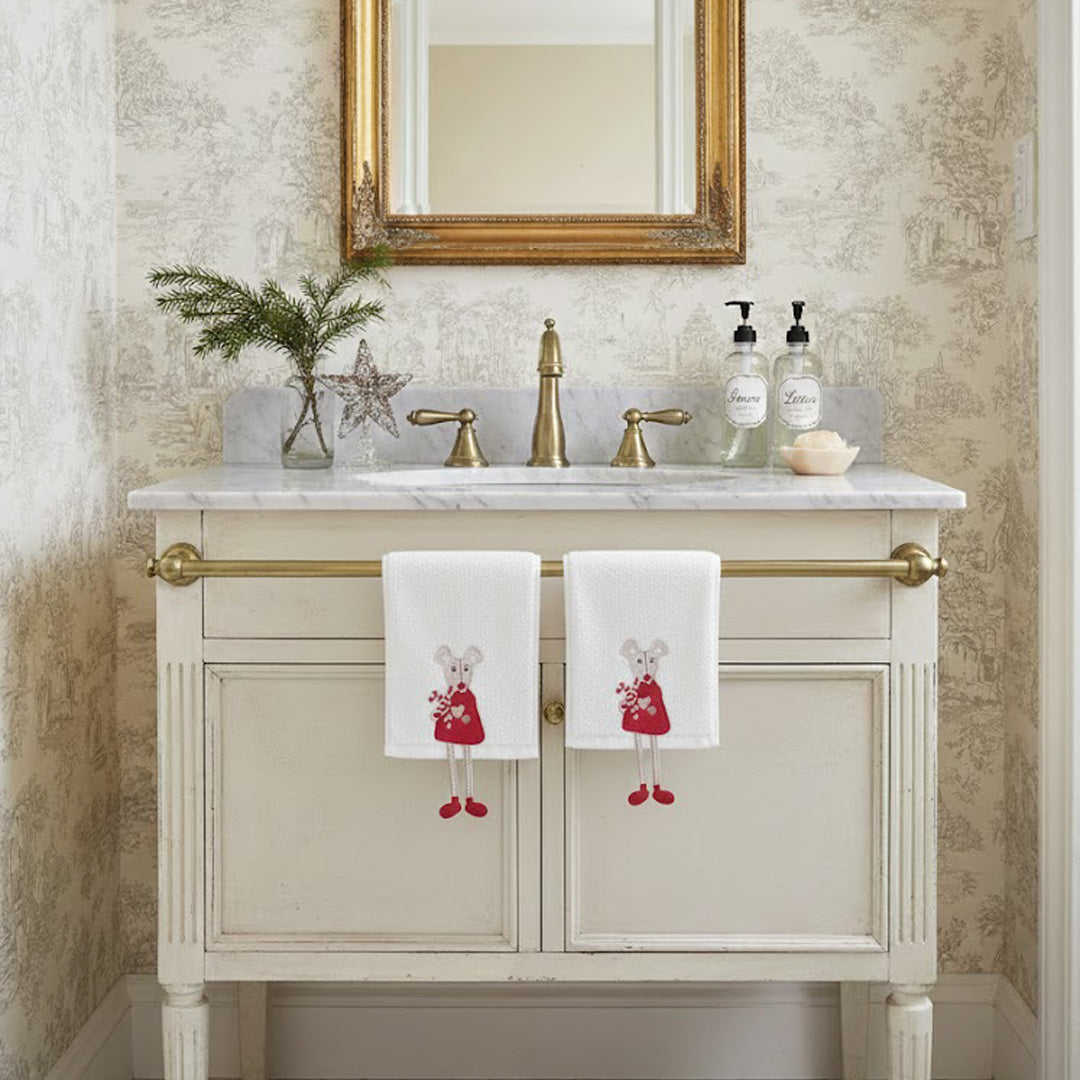 Charmantes Gästetuch für die Feiertage mit Weihnachtsmaus