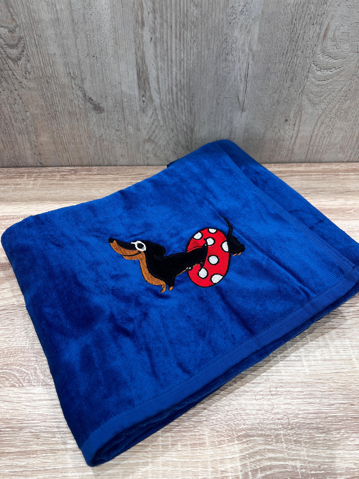 Serviette haut de gamme - avec élégante lettre "D" brodée - polyvalente, durable, absorbante et à séchage rapide - 100 % coton - gris 