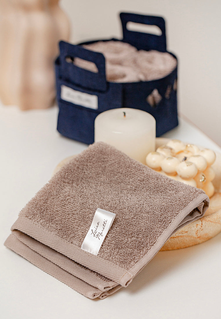 Towel set of 4 in a handmade felt bag - 100% cotton - guest towel (30x30 cm) 