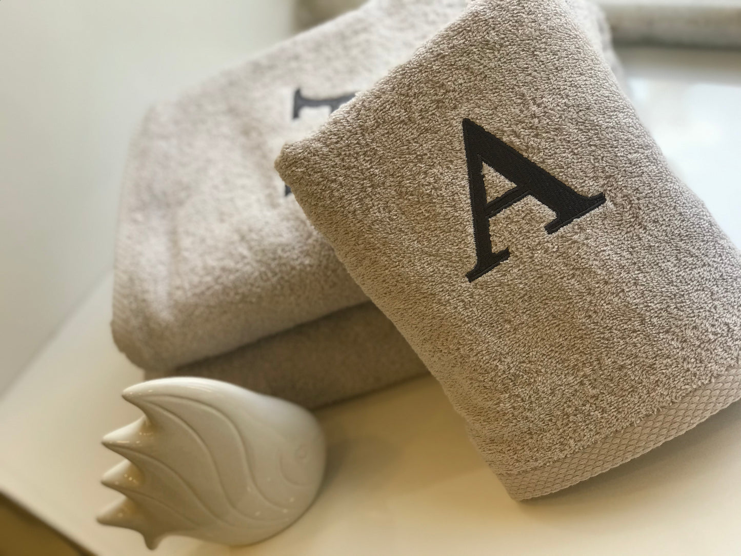 Premium towel - With elegant embroidery letter "A" - Versatile, sustainable, absorbent &amp; quick-drying - 100% cotton - Grey 