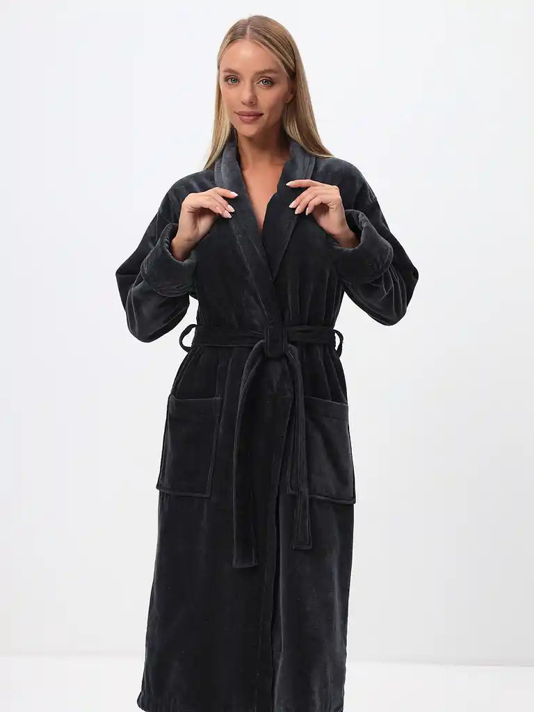 Noble shawl collar men's bathrobe made of high-quality cotton in velour 