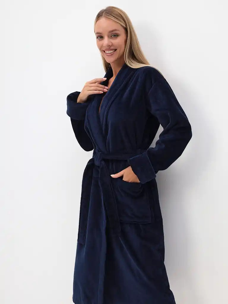 Noble shawl collar men's bathrobe made of high-quality cotton in velour 